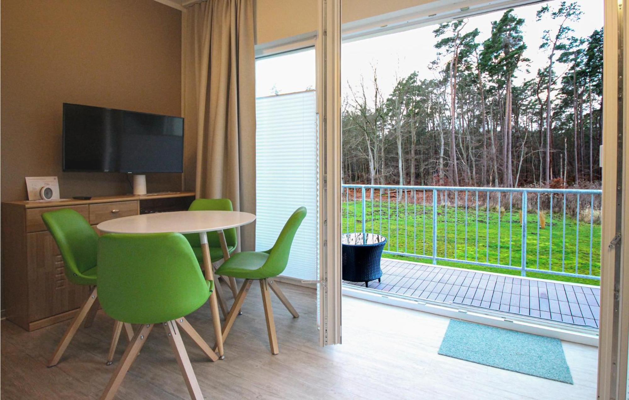Stunning Apartment In Graal-Mueritz With Kitchen 外观 照片